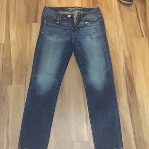 AE skinny jeans size 4 short